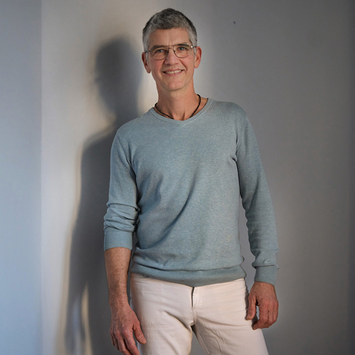 Jochen Weisbrodt stehend